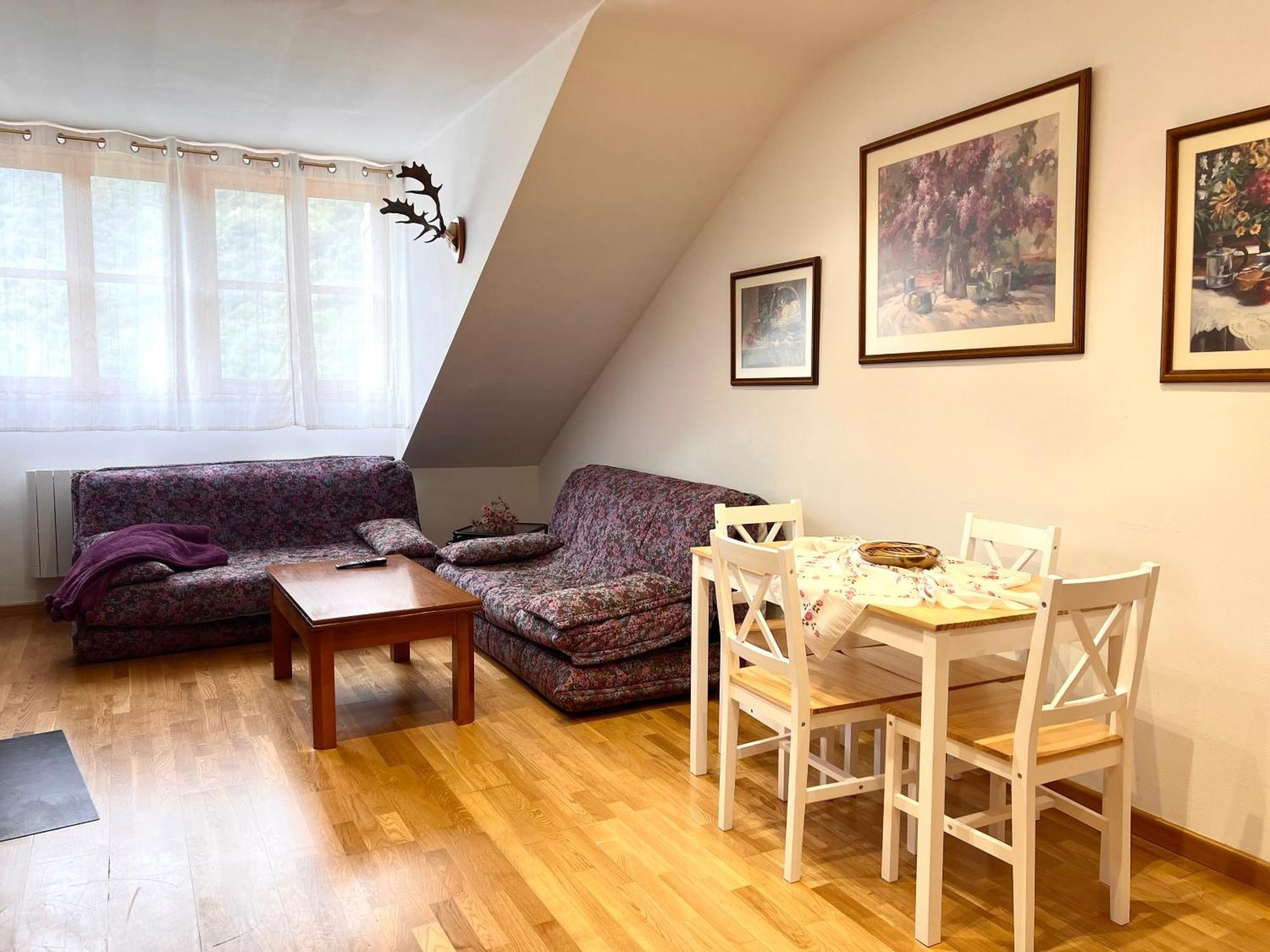 Apartamento Centrico Con Parking - L'Amfitriona Риальп Экстерьер фото